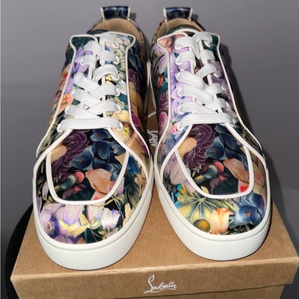 Men’s never worn